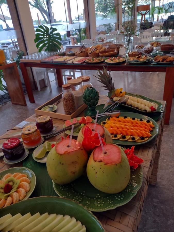 Passagem Concept Hotel E Spa กาโบฟรีโอ ภายนอก รูปภาพ A fruit buffet