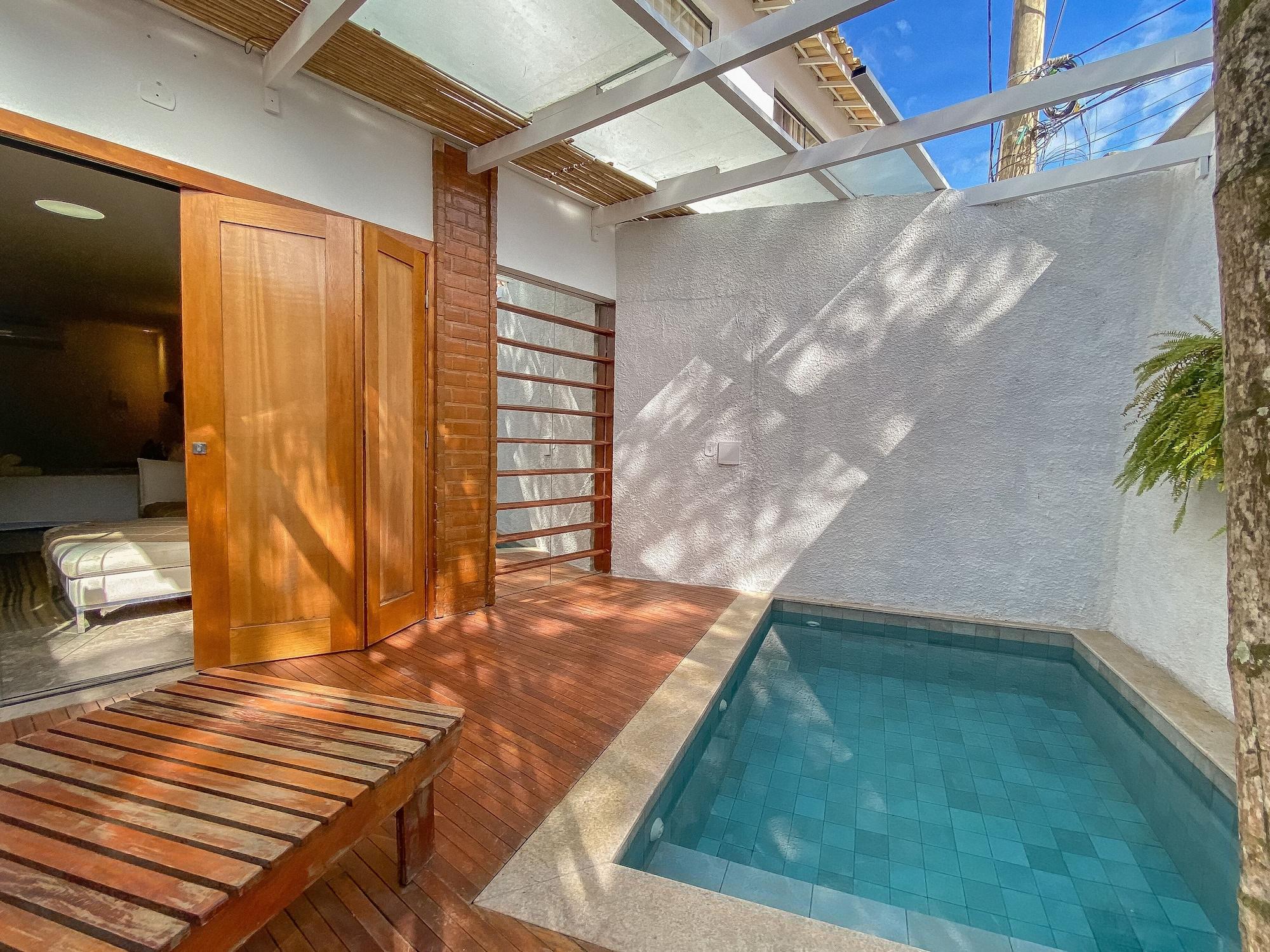 Passagem Concept Hotel E Spa กาโบฟรีโอ ภายนอก รูปภาพ A private pool at a hotel in Mexico City