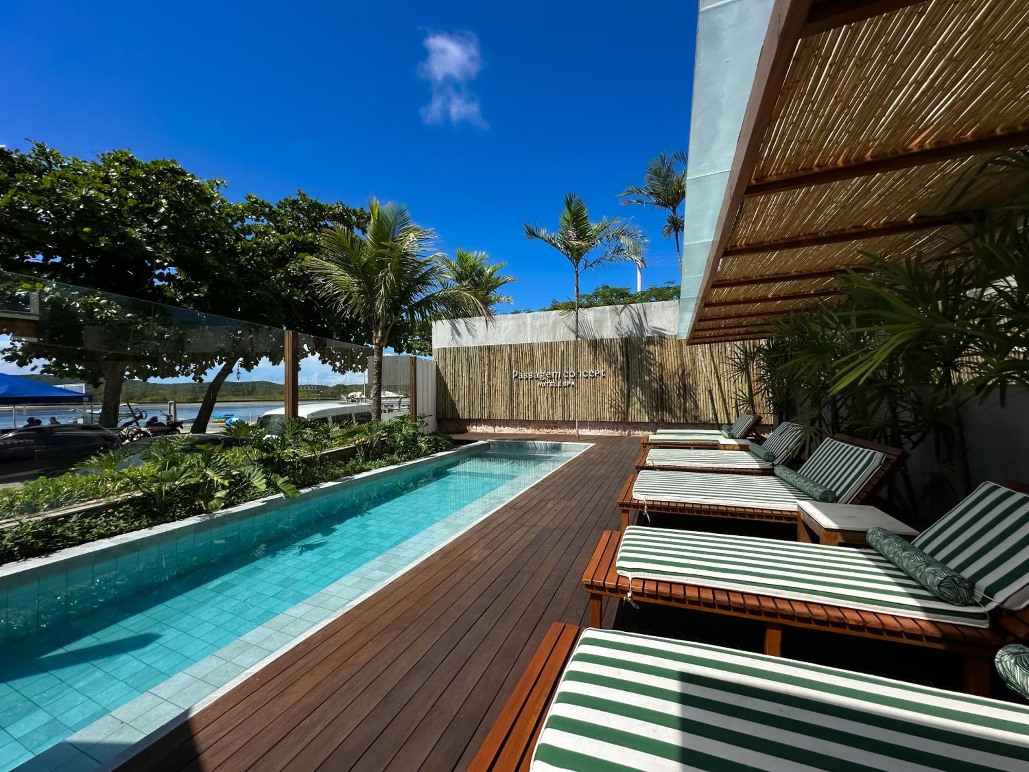Passagem Concept Hotel E Spa กาโบฟรีโอ ภายนอก รูปภาพ The pool at the hotel