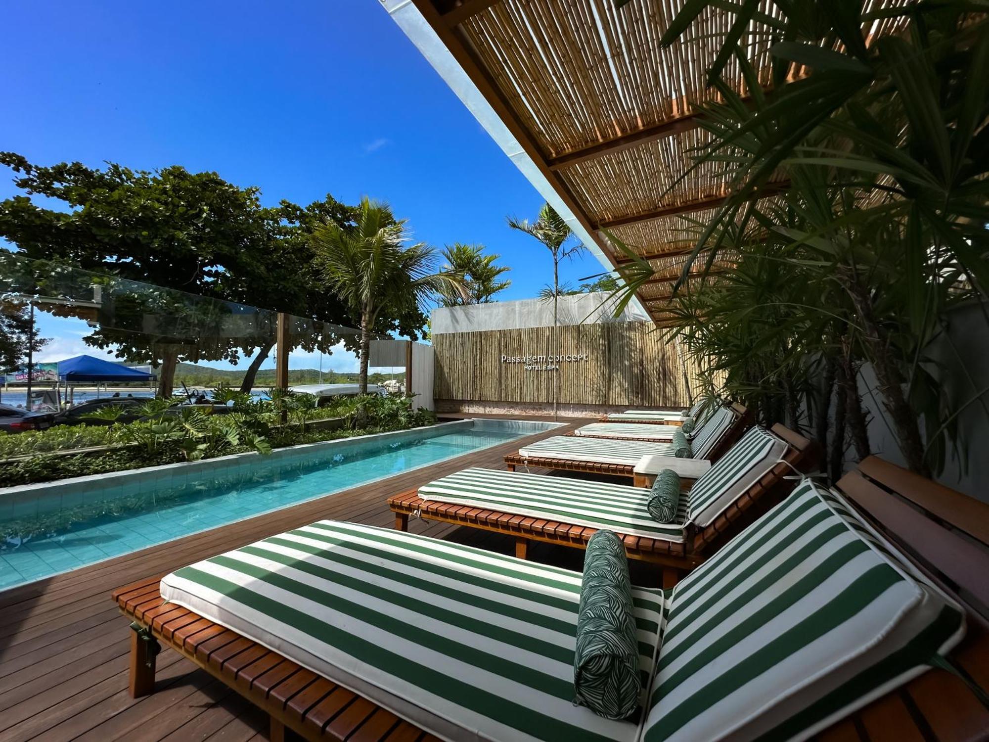 Passagem Concept Hotel E Spa กาโบฟรีโอ ภายนอก รูปภาพ The rooftop pool at the hotel